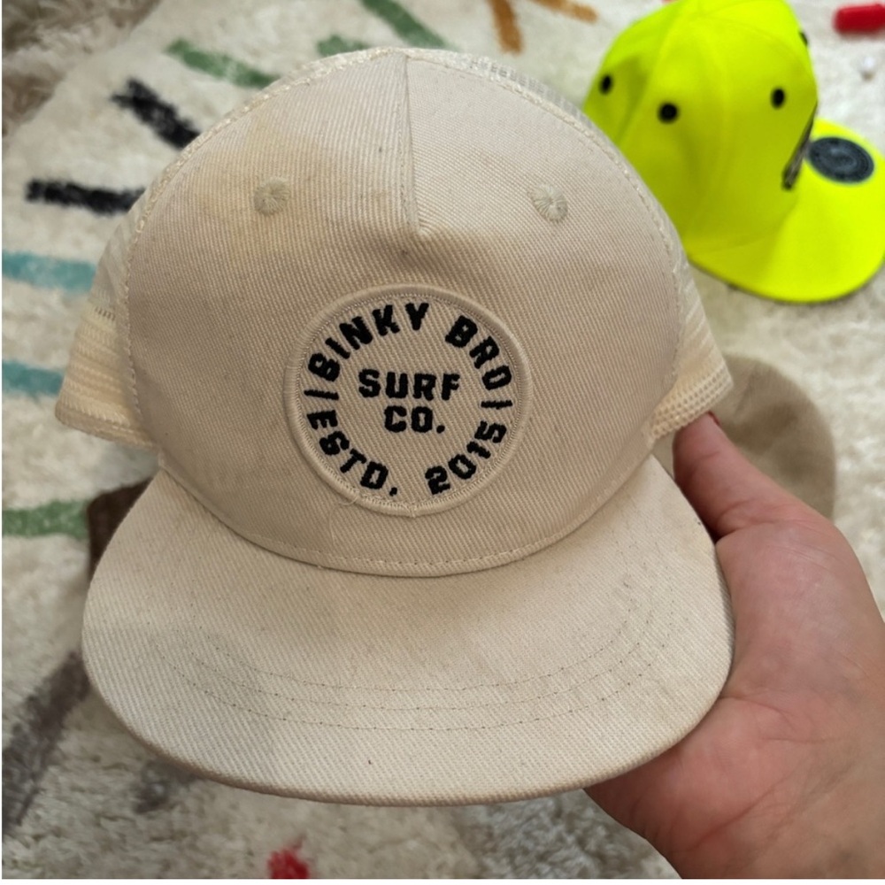 Summergaskins binky bro hat